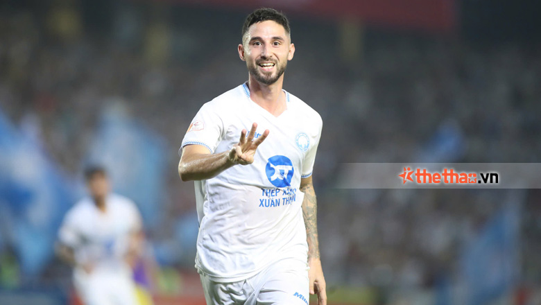 HLV Nam Định vẫn chưa dám nghĩ đến chức vô địch dù bỏ xa Hà Nội FC - Ảnh 2