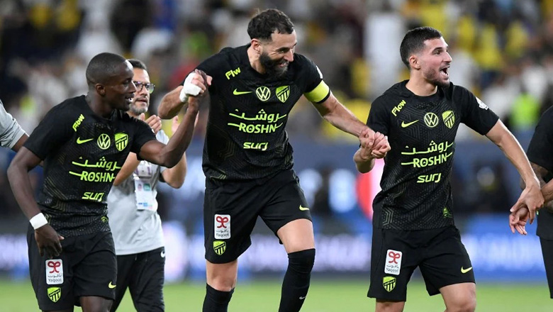 Al Nassr thua ngược không tưởng, Ronaldo hết hy vọng vô địch Saudi Arabia - Ảnh 1