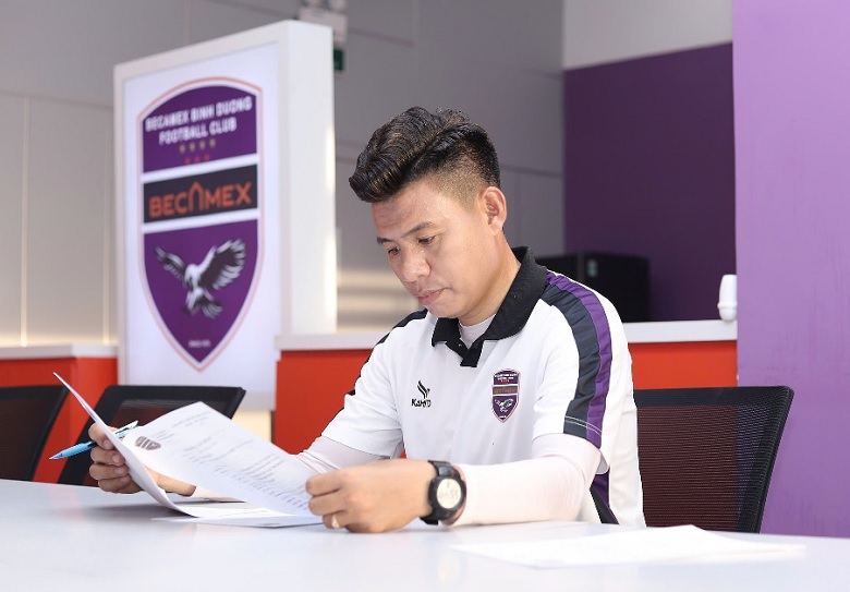 Cựu tiền đạo từng bị bầu Đức ám chỉ ‘mất dạy’ gia nhập BHL Bình Dương - Ảnh 1
