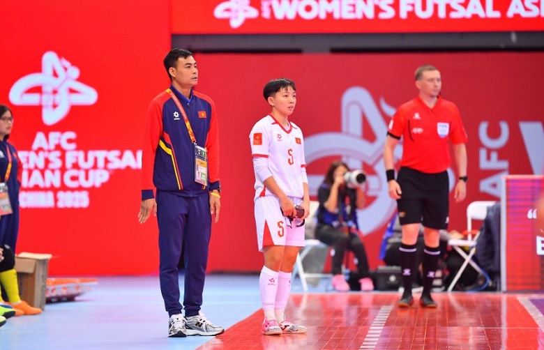 HLV futsal nữ Việt Nam: ‘Chúng tôi khởi đầu tốt hơn nhiều so với trận trước’ - Ảnh 1