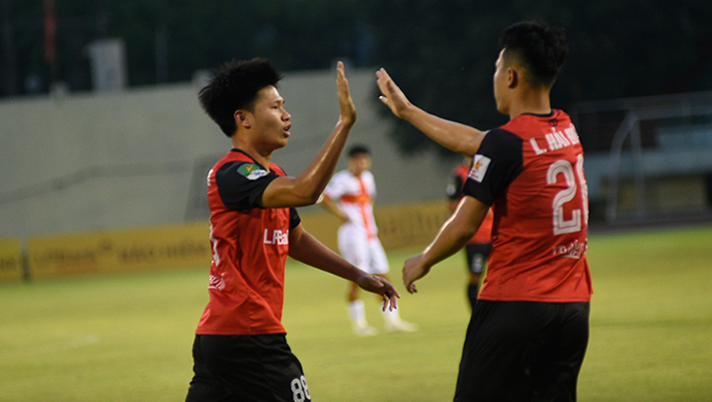 Ninh Bình vô địch giải hạng Nhất, chính thức giành vé dự V.League mùa tới - Ảnh 1