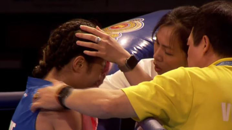 Võ sĩ Việt Nam khóc vì bị xử thua tại giải Boxing U22 châu Á 2025 - Ảnh 1