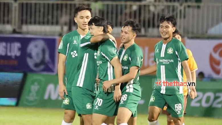 Công Phượng tái xuất, Cao Pendant Quang Vinh lần đầu khoác áo ĐT Việt Nam - Ảnh 1
