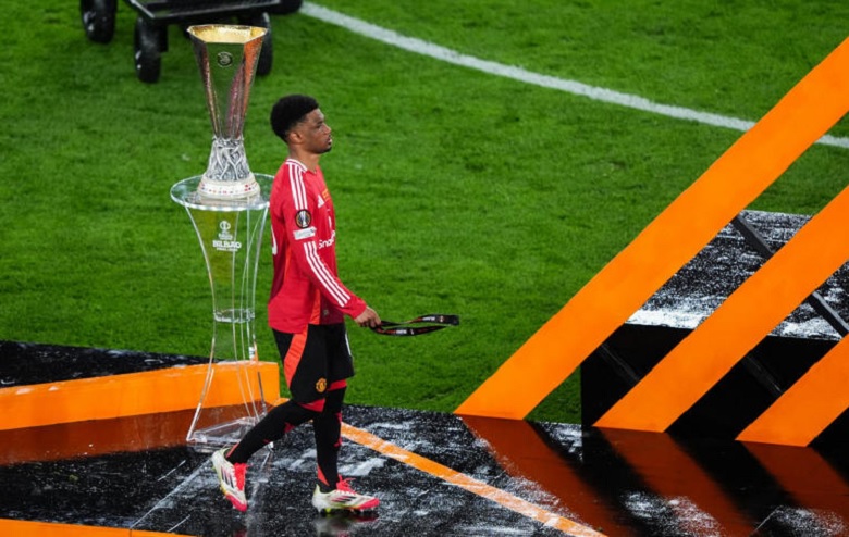 HLV Tottenham nối dài cái duyên 'mùa thứ hai', Onana và Diallo ám dớp về nhì vào MU - Ảnh 2
