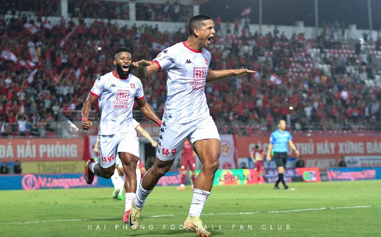 Lucao vượt Tiến Linh và Ribamar, dẫn đầu danh sách Vua phá lưới V.League 2024/25 - Ảnh 1