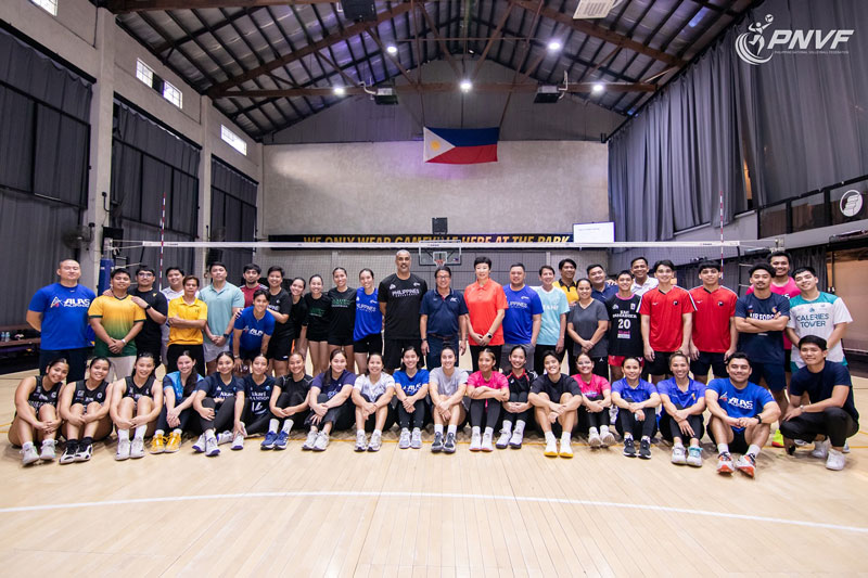 Bóng chuyền nữ Philippines mời nhà vô địch Olympic về hỗ trợ trước thềm AVC Nations Cup 2025 - Ảnh 1