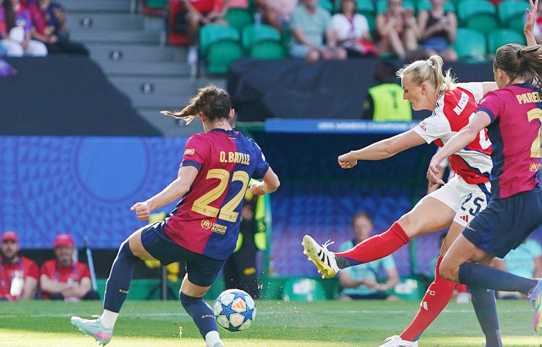 Đội nữ Arsenal giành chiến thắng khó tin trước Barcelona, vô địch Cúp C1 châu Âu - Ảnh 2