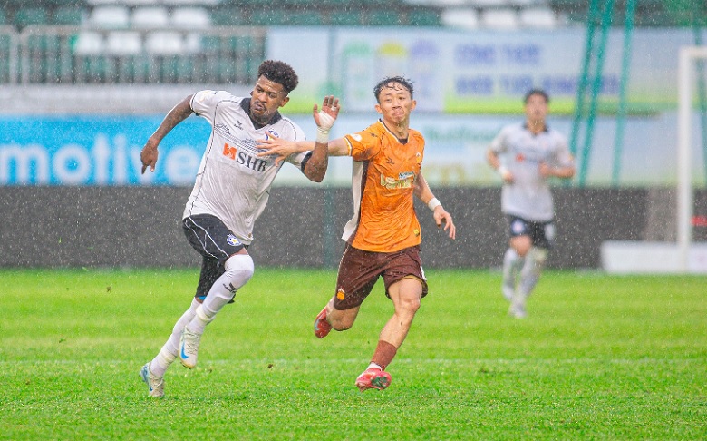 Sau vòng 24 V.League: Nam Định chưa thể đăng quang, SHB Đà Nẵng bên bờ vực thẳm - Ảnh 2