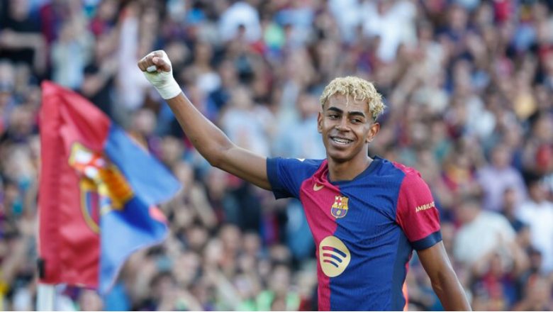 Vì sao Lamine Yamal không chụp ảnh ký hợp đồng với Barca? - Ảnh 2