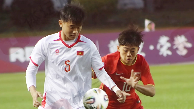 U16 Việt Nam ngược dòng không tưởng, giành về 1 điểm trên sân Trung Quốc - Ảnh 1