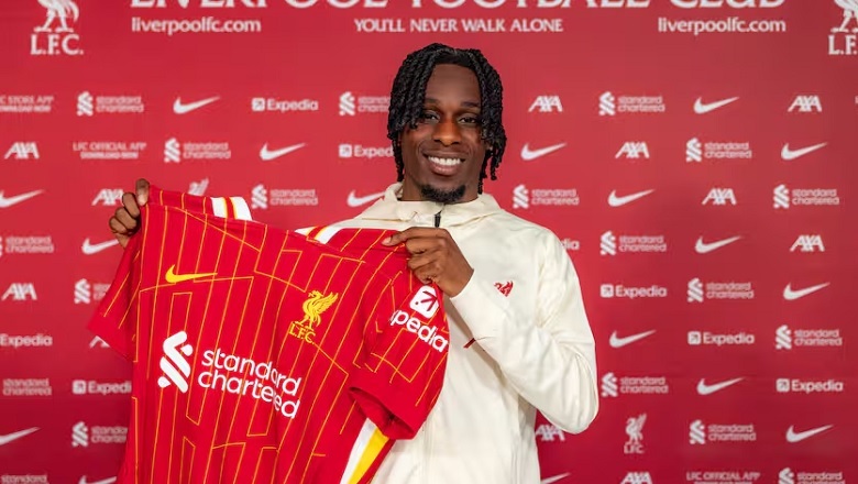 Frimpong chính thức gia nhập Liverpool, sẵn sàng thay thế Alexander-Arnold - Ảnh 2