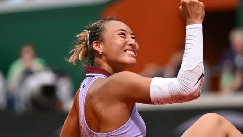 Tay vợt Trung Quốc Zheng Qinwen lần đầu vào tứ kết Roland Garros - Ảnh 1