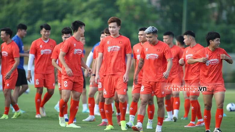 Công Phượng trở lại tập luyện, ĐT Việt Nam lần đầu đủ quân số - Ảnh 2