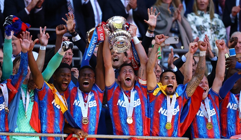 Crystal Palace đứng trước nguy cơ bị tước quyền tham dự Cúp C2 châu Âu - Ảnh 1