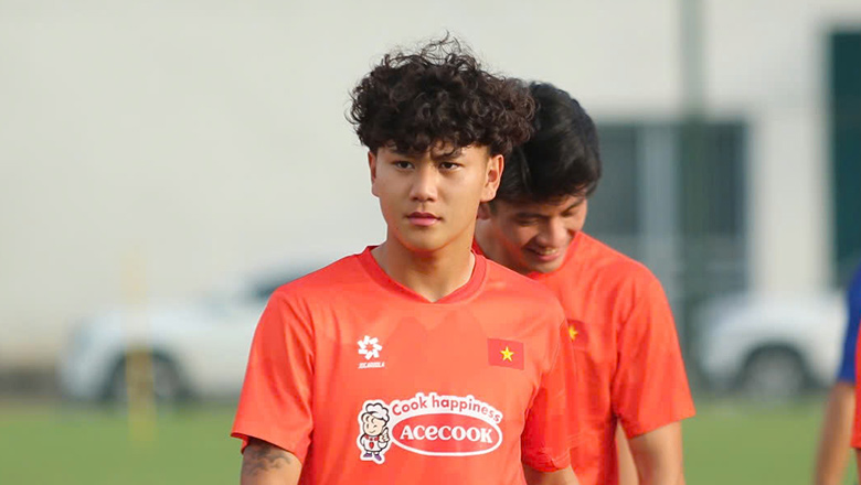 Alex Bùi lần đầu nói về cuộc sống ở Việt Nam, chưa ưu tiên đá V.League - Ảnh 2