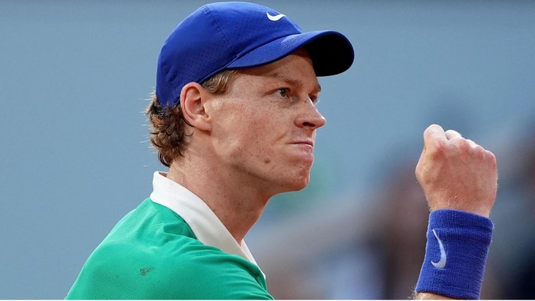 Hạ Djokovic lần thứ tư liên tiếp, Sinner gặp Alcaraz ở chung kết Roland Garros - Ảnh 2