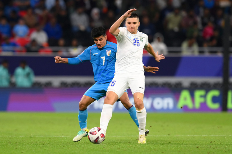 Dàn tuyển thủ Uzbekistan được tặng ô tô nhờ giành vé dự World Cup - Ảnh 1