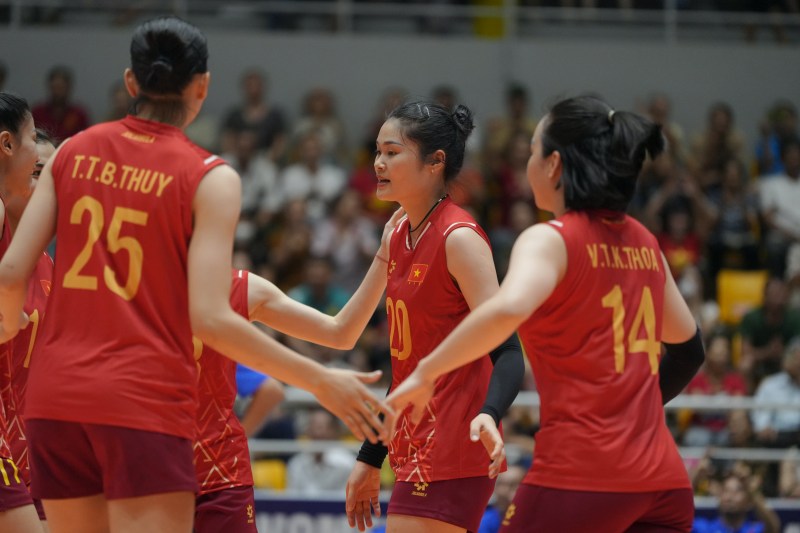 Tuyển bóng chuyền nữ Việt Nam thắng vùi dập đối thủ ở ngày ra quân AVC Nations Cup 2025 - Ảnh 2