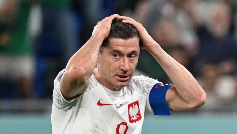 Mất băng thủ quân trong lúc ru con ngủ, Lewandowski tố bị HLV Ba Lan 'phản bội' - Ảnh 2
