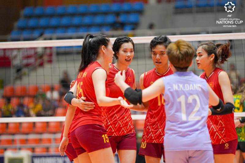 Tuyển bóng chuyền nữ Việt Nam đạt hạng cao nhất lịch sử sau khi 'xử đẹp' Australia ở AVC Nations Cup 2025 - Ảnh 1
