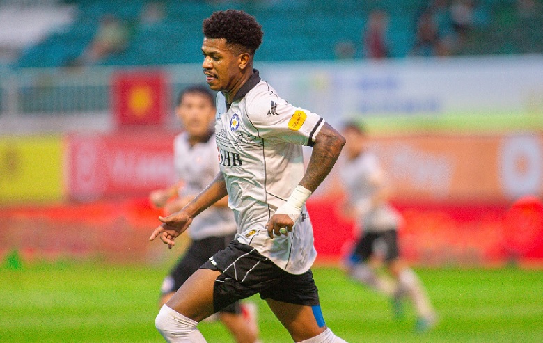 11 cầu thủ lĩnh án treo giò ở vòng hạ màn V.League 2024/25 - Ảnh 1