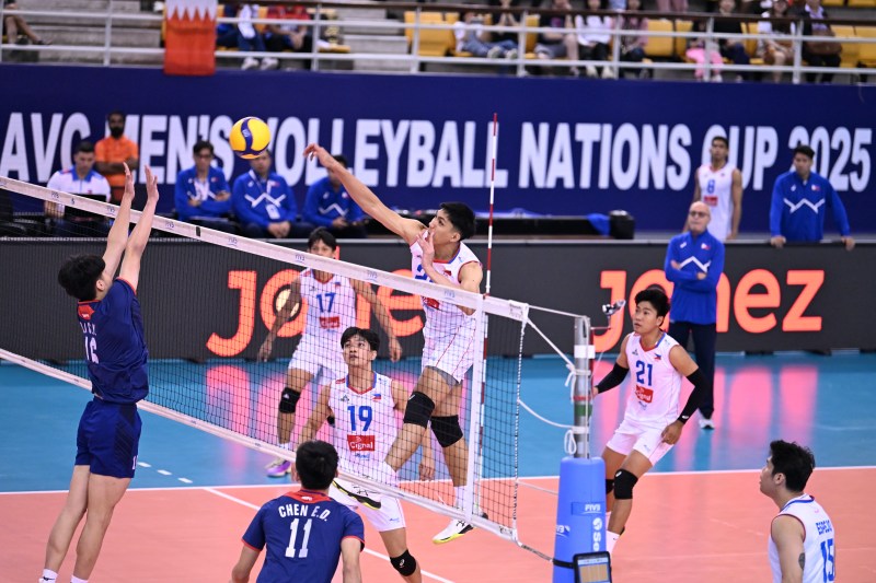 Tuyển bóng chuyền nam Philippines là đội đầu tiên bị loại ở AVC Nations Cup 2025 - Ảnh 1