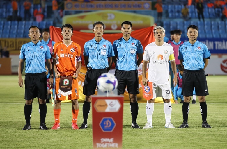 Trước vòng hạ màn V.League 2024/25: Bình Định chờ phép màu - Ảnh 1