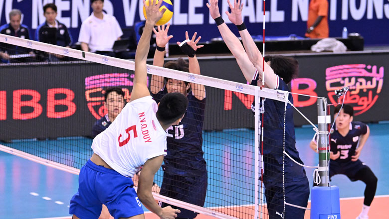 Tuyển bóng chuyền nam Việt Nam thua trắng Hàn Quốc, lỡ ngôi đầu bảng ở AVC Nations Cup 2025 - Ảnh 1