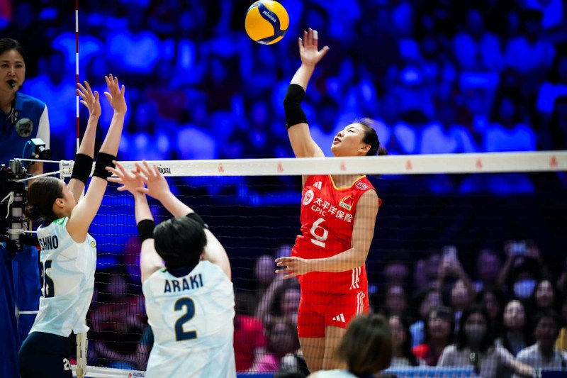 Tuyển bóng chuyền nữ Trung Quốc giành lại ngôi 'chị đại' châu Á từ tay Nhật Bản ở Volleyball Nations League 2025 - Ảnh 1