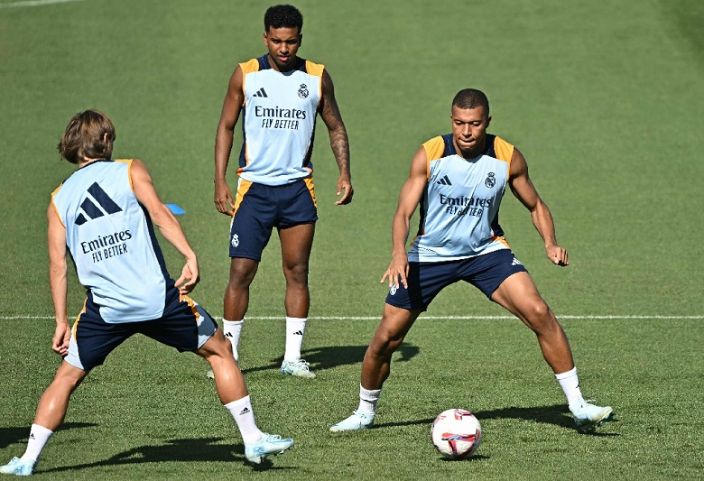 Mbappe sụt 5kg chỉ trong ít ngày vì biến chứng sức khỏe - Ảnh 2