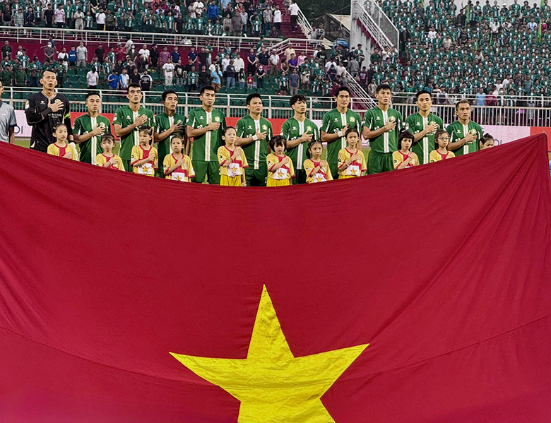 CLB Bình Phước xin lỗi người hâm mộ vì thua trận playoff lên V.League - Ảnh 1