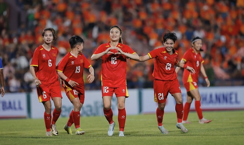 Thắng đậm 7-0, hàng công ĐT nữ Việt Nam vẫn bị HLV Mai Đức Chung ‘bắt lỗi’ - Ảnh 1