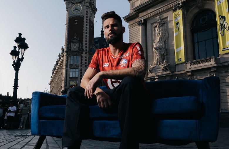 Giroud chính thức hồi hương sau 13 năm phiêu bạt - Ảnh 1