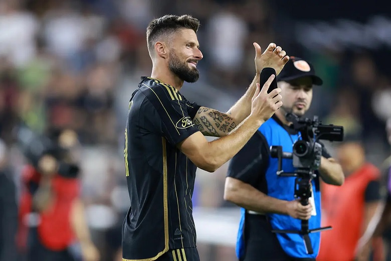 Giroud chính thức hồi hương sau 13 năm phiêu bạt - Ảnh 2