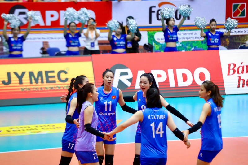 Tuyển bóng chuyền nữ Việt Nam nhẹ nhàng vượt qua đàn em để vào bán kết VTV Cup 2025 - Ảnh 1