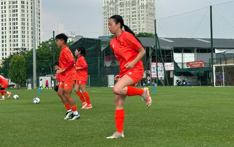 U20 nữ Việt Nam thử nghiệm chân sút Việt kiều trước vòng loại châu Á - Ảnh 2