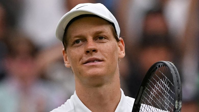Sinner thắng dễ vòng 3 Wimbledon, phá kỷ lục của Federer - Ảnh 2