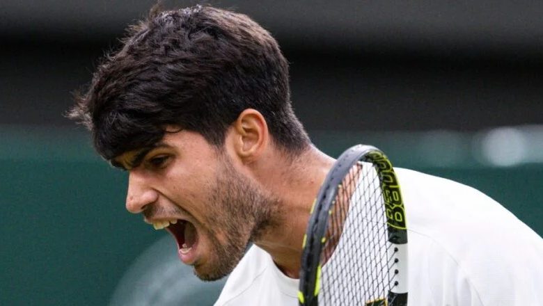Alcaraz ngược dòng hạ Rublev, vào tứ kết Wimbledon mùa thứ ba liên tiếp - Ảnh 2