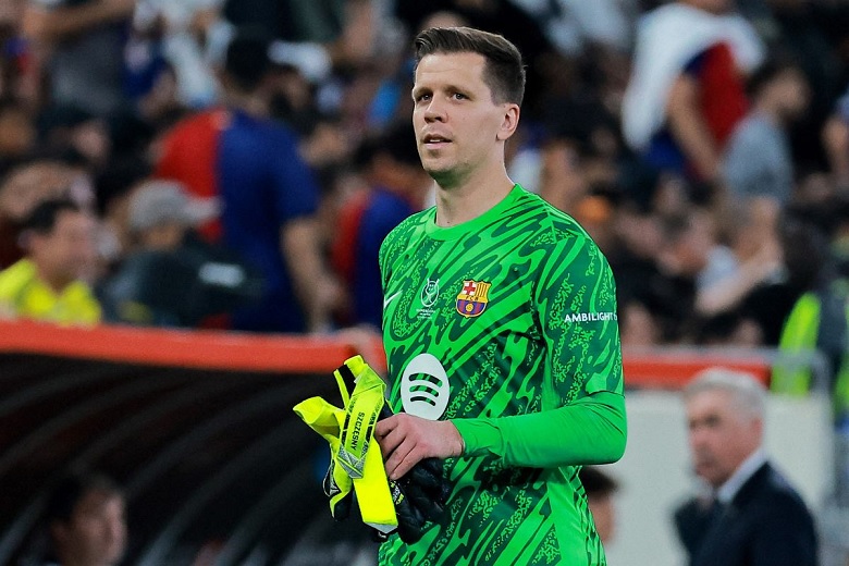 Barcelona chính thức ‘trói chân’ Szczesny đến năm 2027 - Ảnh 1