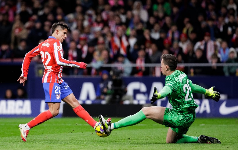 Barcelona chính thức ‘trói chân’ Szczesny đến năm 2027 - Ảnh 2