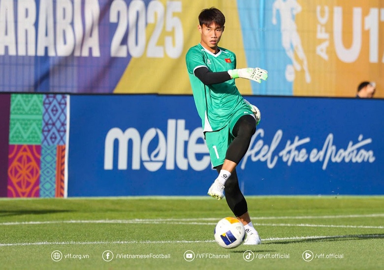 CLB TP.HCM đầu tư lớn, đưa 18 ‘ngọc thô’ sang Brazil rèn giũa trong 3 năm - Ảnh 1