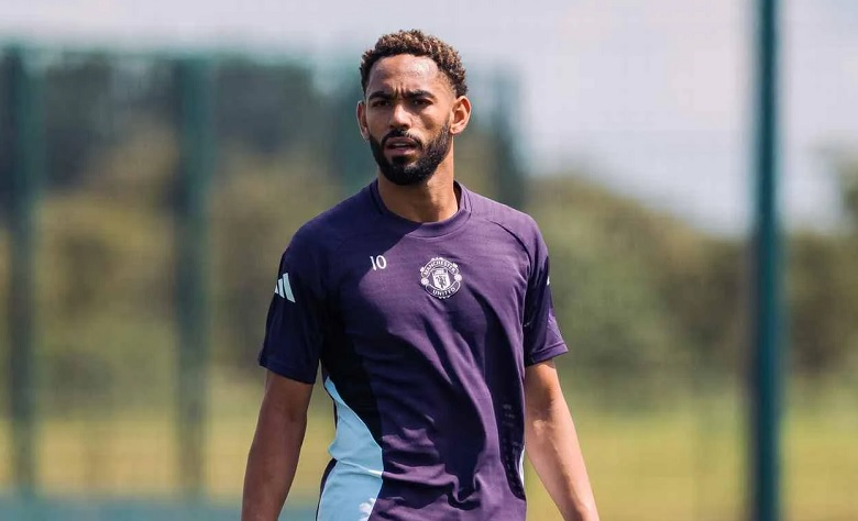 MU chính thức tước áo số 10 của Rashford, trao cho Matheus Cunha - Ảnh 1