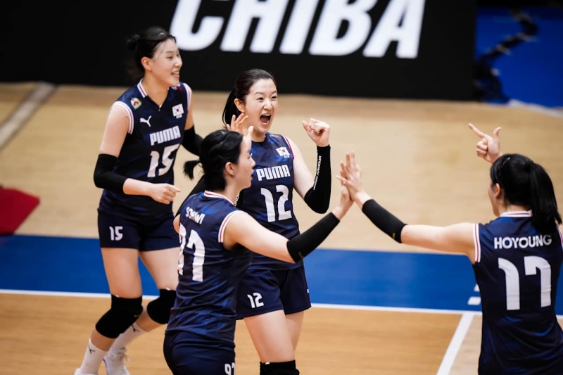 Tuyển bóng chuyền nữ Hàn Quốc thua tiếc nuối, tranh trụ hạng với Thái Lan ở VNL 2025 - Ảnh 1