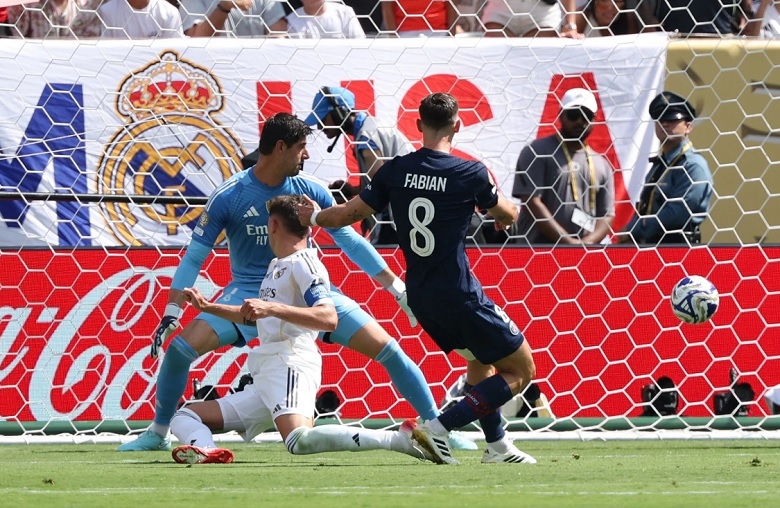 HLV Enrique: Điện thoại tôi tràn ngập tin nhắn chúc mừng từ các CĐV Barca - Ảnh 3