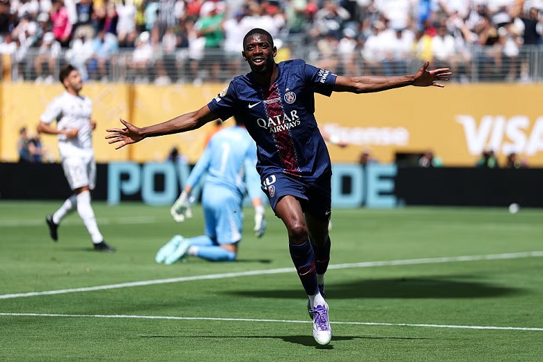HLV Enrique: Điện thoại tôi tràn ngập tin nhắn chúc mừng từ các CĐV Barca - Ảnh 4