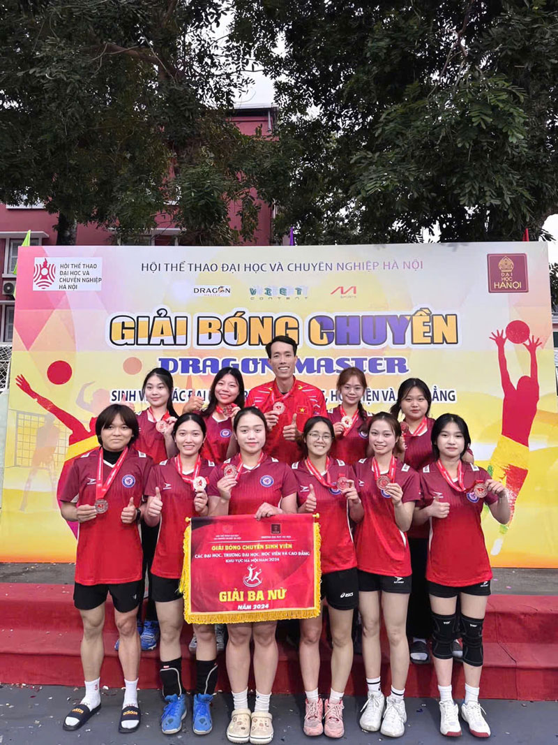 Căn Kim: 'Chia tay thể thao chuyên nghiệp vì chấn thương bất ngờ, hy vọng phát triển bóng chuyền sinh viên' - Ảnh 1