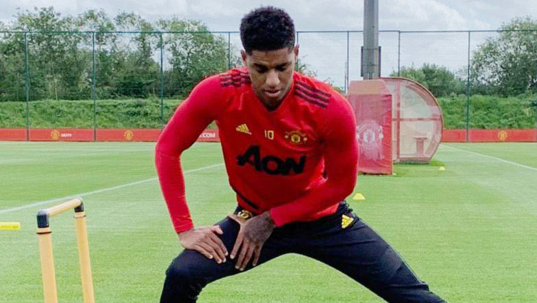 Sancho, Rashford và Antony bị 'cách ly' trên sân tập của MU - Ảnh 2