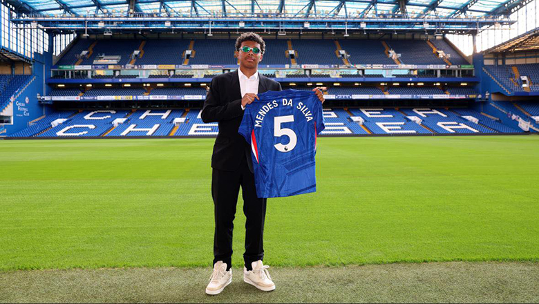 Chelsea trao học bổng cho con trai Thiago Silva - Ảnh 1