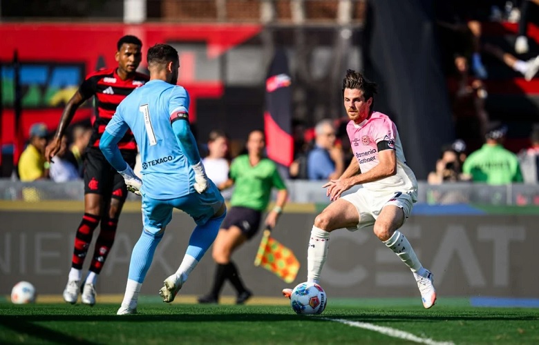 Ten Hag ra mắt thảm họa, Leverkusen thua sốc U20 Flamengo 1-5 - Ảnh 1