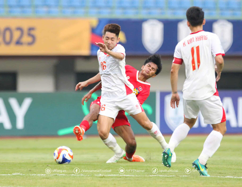 U23 Việt Nam thắng nhẹ nhàng trận ra quân, đặt 1 chân vào bán kết - Ảnh 1
